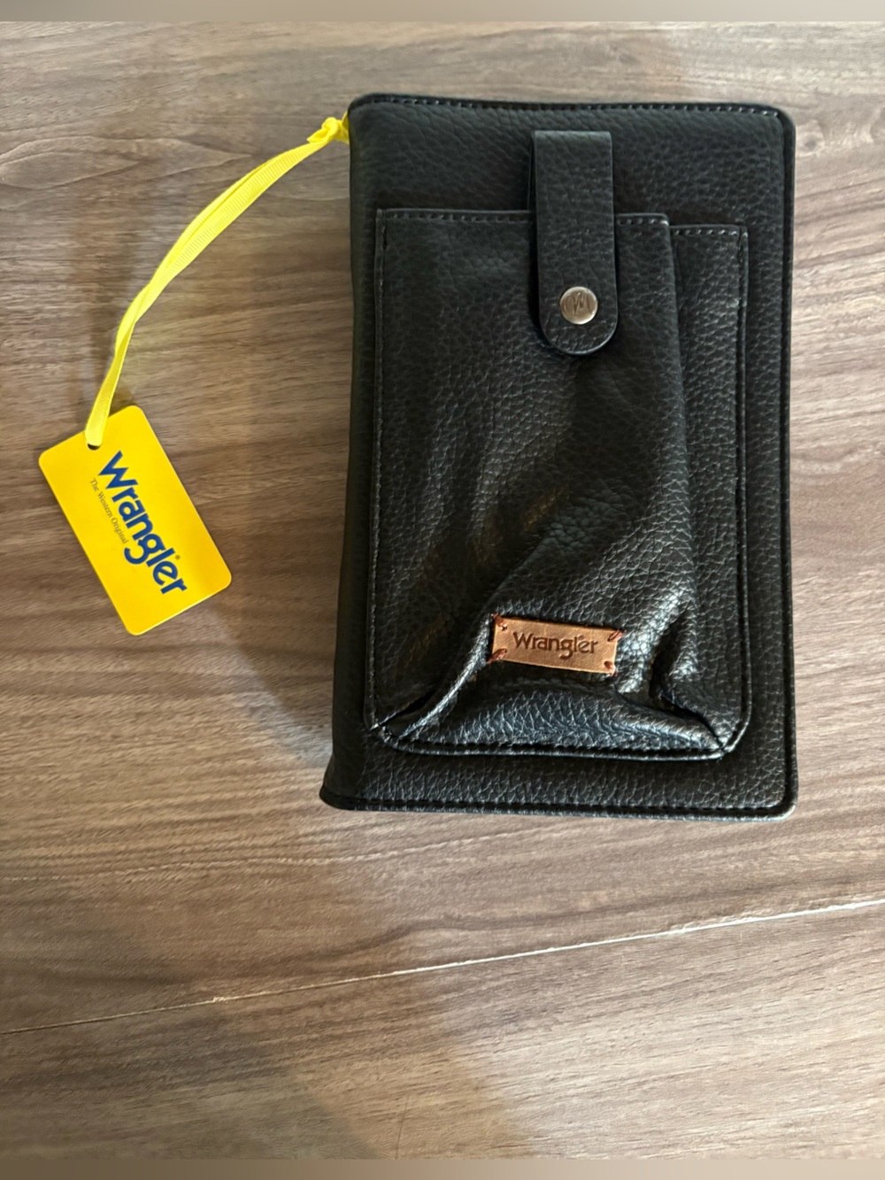 Wrangler Black Leather Passport & Travel Wallet with Front Pouch